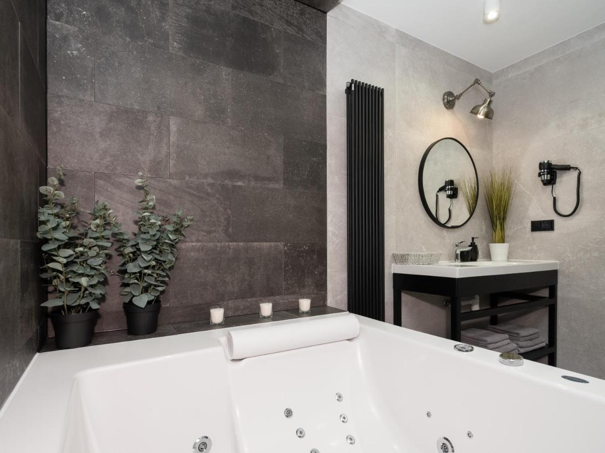 Jacuzzi Apartments 크라쿠프 외부 사진