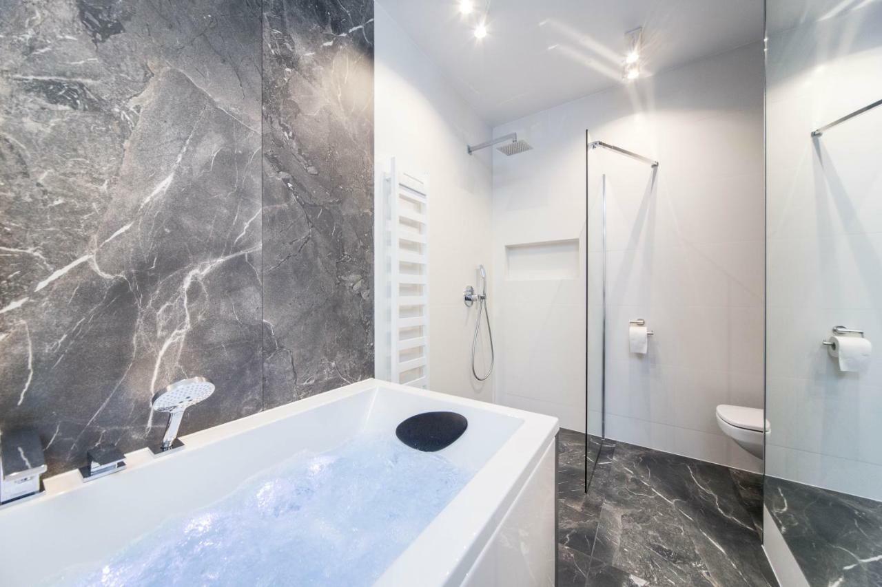 Jacuzzi Apartments 크라쿠프 외부 사진